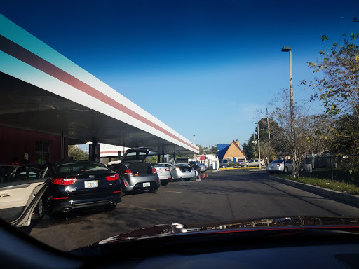Bucket Of Sudz Express Car Wash en Tampa
