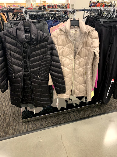 Department Store «Nordstrom Rack The Gallery At Westbury Plaza», reviews and photos, 1040 Old Country Rd, Garden City, NY 11530, USA