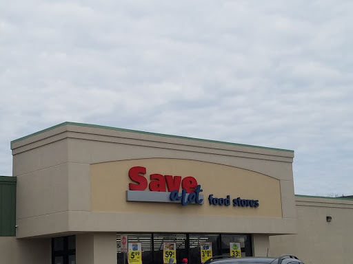 Grocery Store «Save-A-Lot», reviews and photos, 4404 Stadium Dr, Kalamazoo, MI 49008, USA