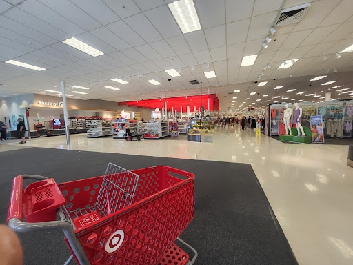 Department Store «Target», reviews and photos, 950 E 33rd St, Signal Hill, CA 90755, USA