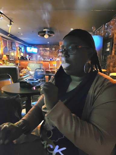 Tobacco Shop «Cigar Inn», reviews and photos, 119 W Main St, Belleville, IL 62220, USA