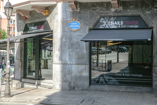 TOP NAILS CENTER