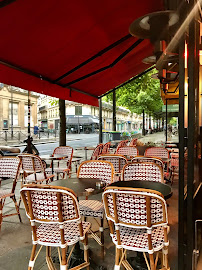 Atmosphère du Restaurant La Favorite Turbigo à Paris - n°4