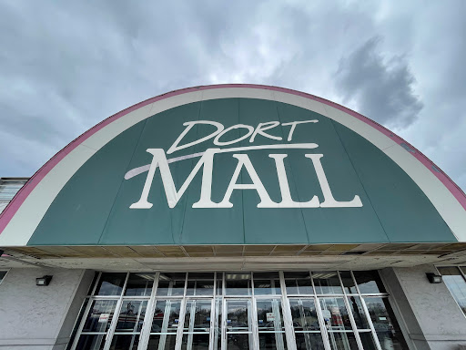 Dort Mall Shopping Center, 1301 E Atherton Rd, Flint, MI 48507, USA, 