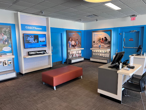 Cell Phone Store «AT&T Authorized Retailer», reviews and photos, 1855 Vaughn Rd, Wood River, IL 62095, USA