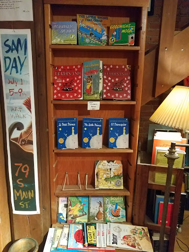 Used Book Store «Globe Bookstore», reviews and photos, 218 1st Avenue South, Seattle, WA 98104, USA