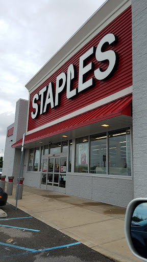 Office Supply Store «Staples», reviews and photos, 8245 E 96th St, Indianapolis, IN 46256, USA