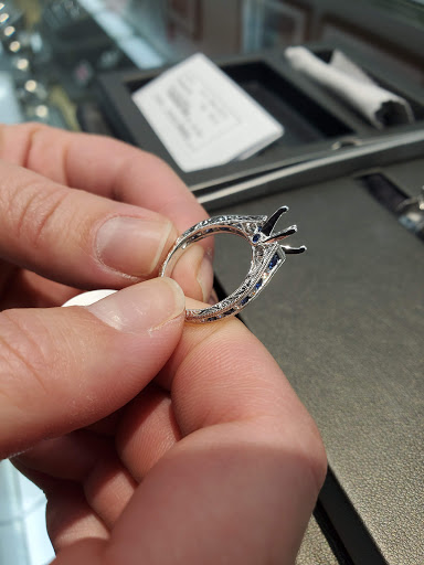 Jeweler «Shane Co.», reviews and photos, 8111 E 96th St, Indianapolis, IN 46256, USA