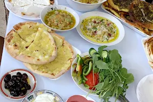 مطعم اللداوي image