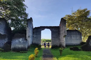 Benteng Kuto Panji image