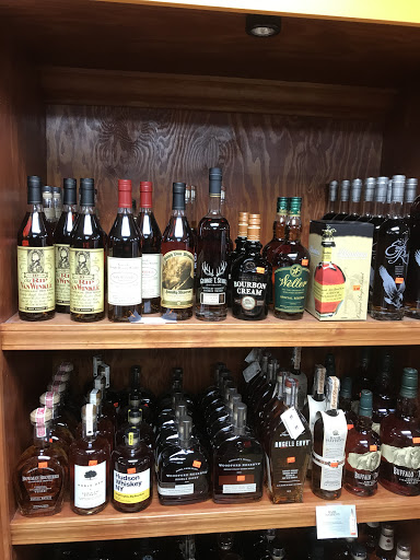 Wine Store «South Plank Wine & Spirits Inc», reviews and photos, 181 S Plank Rd, Newburgh, NY 12550, USA