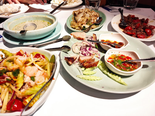 瓦城泰國料理 - 南港車站店 的照片