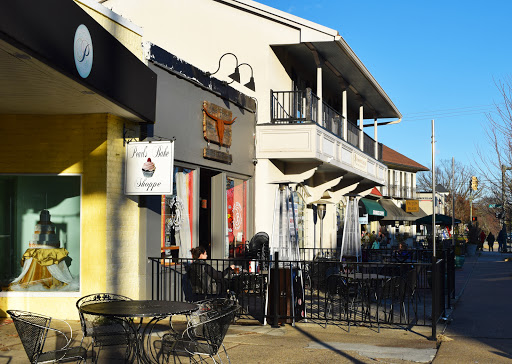 Real Estate Agency «Coldwell Banker Avenues», reviews and photos, 500 Libbie Ave, Richmond, VA 23226, USA