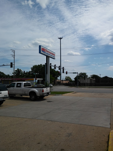 Tire Shop «Firestone Complete Auto Care», reviews and photos, 2550 Mannheim Rd, Franklin Park, IL 60131, USA