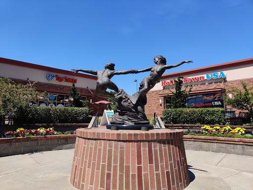 Shopping Mall «Argyle Square Shopping Center», reviews and photos, 8315 SW Jack Burns Blvd, Wilsonville, OR 97070, USA