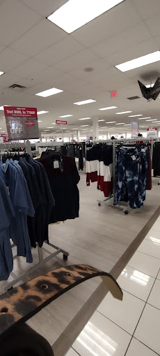 Clothing Store «Burlington Coat Factory», reviews and photos, 600 Northtown Dr, Blaine, MN 55434, USA