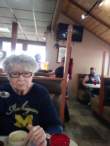 Restaurant «Leos Coney Island Davison», reviews and photos, 625 N State Rd, Davison, MI 48423, USA