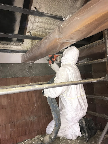 Stavby Málek - omítky, potěry, zateplení a izolace PUR pěnou, mini jeřáb - Uherské Hradiště