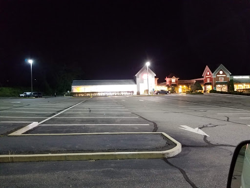 Outlet Mall «Tanger Outlet Westbrook», reviews and photos, 314 Flat Rock Pl, Westbrook, CT 06498, USA