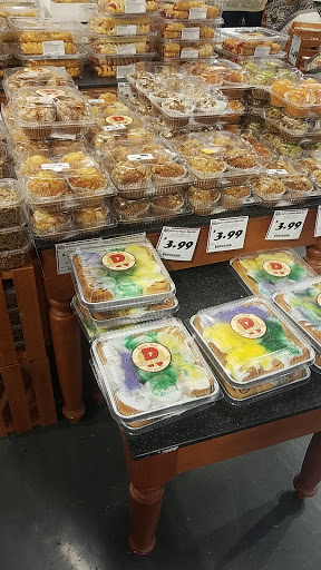 Grocery Store «Rouses Market», reviews and photos, 10130 Crossing Way #300, Denham Springs, LA 70726, USA