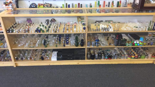 Tobacco Shop «Smoking Aces Smoke Shop», reviews and photos, 1650 Art Museum Dr #21, Jacksonville, FL 32207, USA