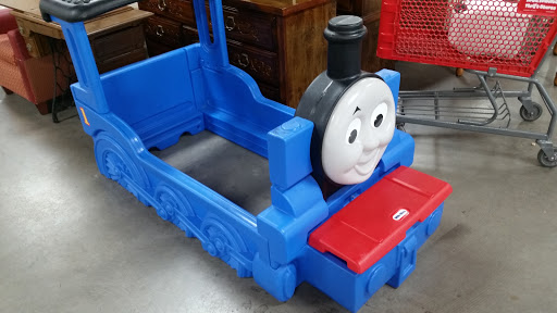 Thrift Store «Red Racks & Dav Thrift Stores», reviews and photos, 2855 S Kansas Expy, Springfield, MO 65807, USA