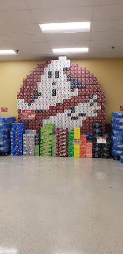 Supermarket «Giant Eagle Supermarket», reviews and photos, 110 S Martin St, Titusville, PA 16354, USA