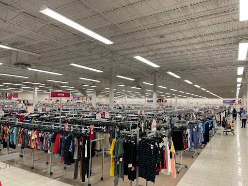 Clothing Store «Burlington Coat Factory», reviews and photos, 16590 N Fwy Service Rd, Conroe, TX 77384, USA