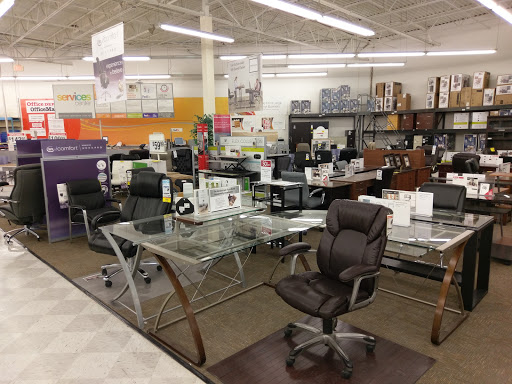Office Supply Store «OfficeMax», reviews and photos, 145 E Auburn Rd, Rochester Hills, MI 48307, USA