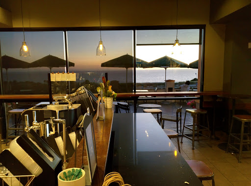 Shopping Mall «Golden Cove Shopping Center», reviews and photos, 31176 Hawthorne Blvd, Rancho Palos Verdes, CA 90275, USA