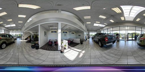 Car Dealer «Landmark Ford Lincoln», reviews and photos, 12000 SW 66th Ave, Tigard, OR 97223, USA