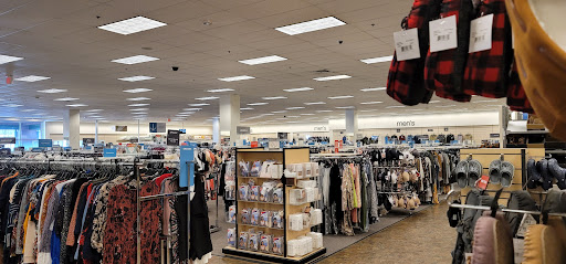 Department Store «Nordstrom Rack Shoppers World», reviews and photos, 1 Worcester Rd, Framingham, MA 01701, USA