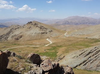 Topyıldız İlk Öğretim Okulu