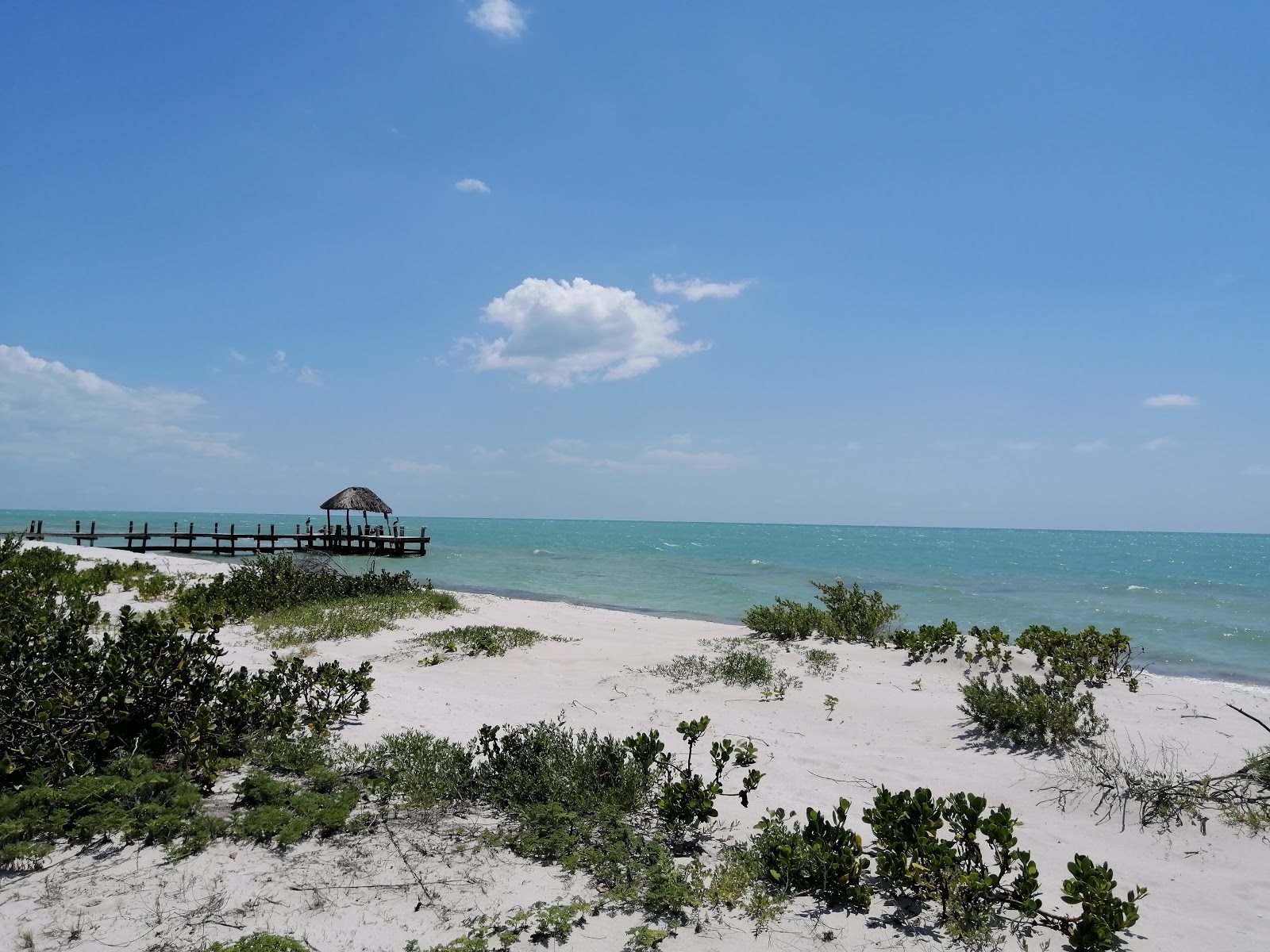 Foto de Playa Maya com reto e longo