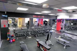 VIP GYM - מכון כושר לגברים בלבד image