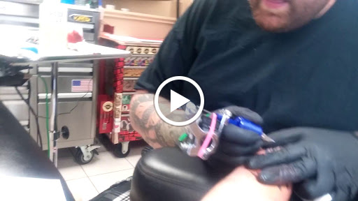 Tattoo Shop «Tomato Tattoo in Lisle, IL», reviews and photos, 1205 Maple Ave, Lisle, IL 60532, USA