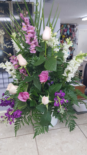 Florist «Flower Market Florist», reviews and photos, 1919 Drew St, Clearwater, FL 33765, USA