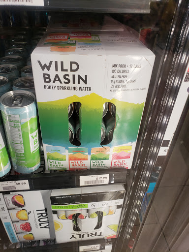 Liquor Store «Farmingdale Liquor Store», reviews and photos, 85 Main St, Farmingdale, NJ 07727, USA