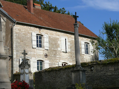 Presbytère à Fondremand