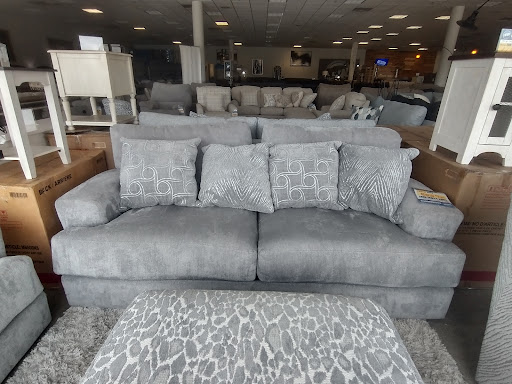 Furniture Store «Evansville Overstock Warehouse Furniture & Mattress», reviews and photos, 201 N Green River Rd, Evansville, IN 47715, USA