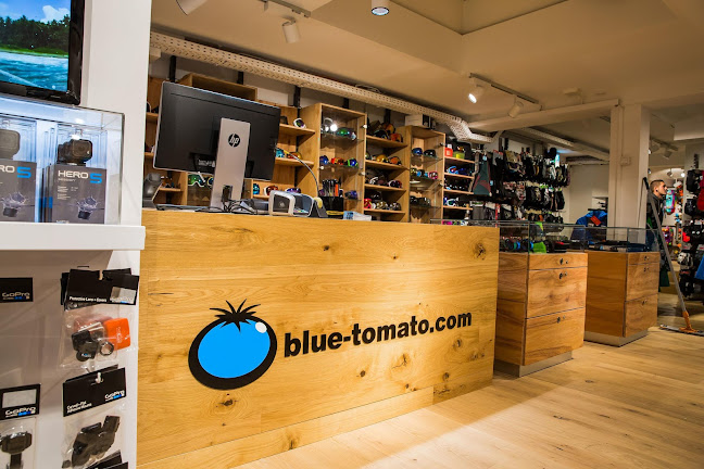 Kommentare und Rezensionen über Blue Tomato Shop Zürich