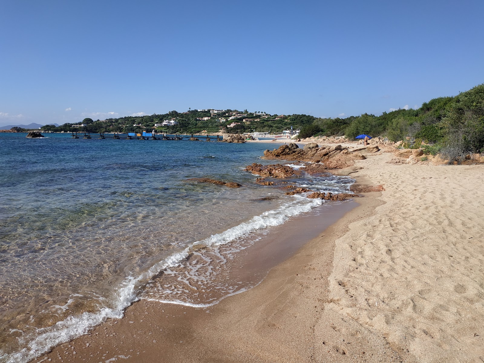 Spiaggia Del Romazzino'in fotoğrafı ve güzel manzarası