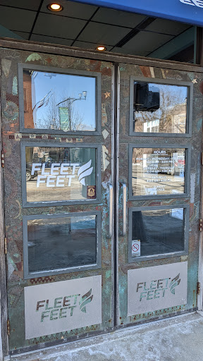 Sporting Goods Store «Fleet Feet Sports Des Moines», reviews and photos, 521 E Locust St, Des Moines, IA 50309, USA