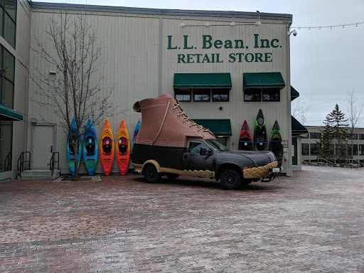 Clothing Store «L.L. Bean Outlet», reviews and photos, 1 Freeport Village Station, Freeport, ME 04033, USA