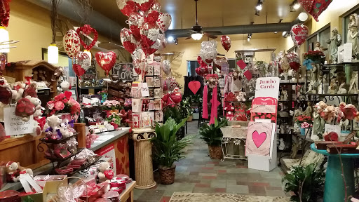 Florist «Flower Basket», reviews and photos, 302 N Lake St, Aurora, IL 60506, USA