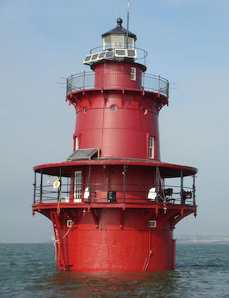 Newport News Middle Ground Light