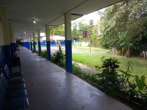 Escuela Manuel Espinosa Batista