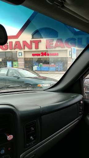 Supermarket «Giant Eagle Supermarket», reviews and photos, 36475 Euclid Ave, Willoughby, OH 44094, USA
