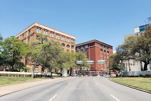 Dealey Plaza image