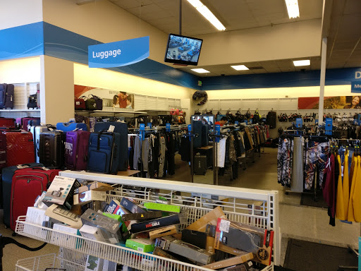 Clothing Store «Ross Dress for Less», reviews and photos, 640 Concar Dr, San Mateo, CA 94402, USA